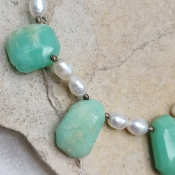 Bohemian Green Chrysoprase Gemstone and Freshwater Pearls necklace - Picture 6 of 9